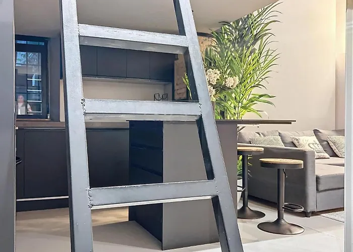 H&H Suite Santa Paula