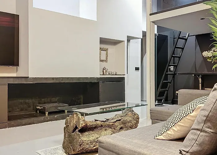 H&H Suite Santa Paula